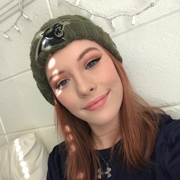 elizabethaubynh